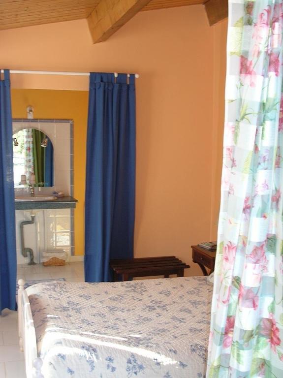 Bed and Breakfast La Margottiere Rians  Habitación foto